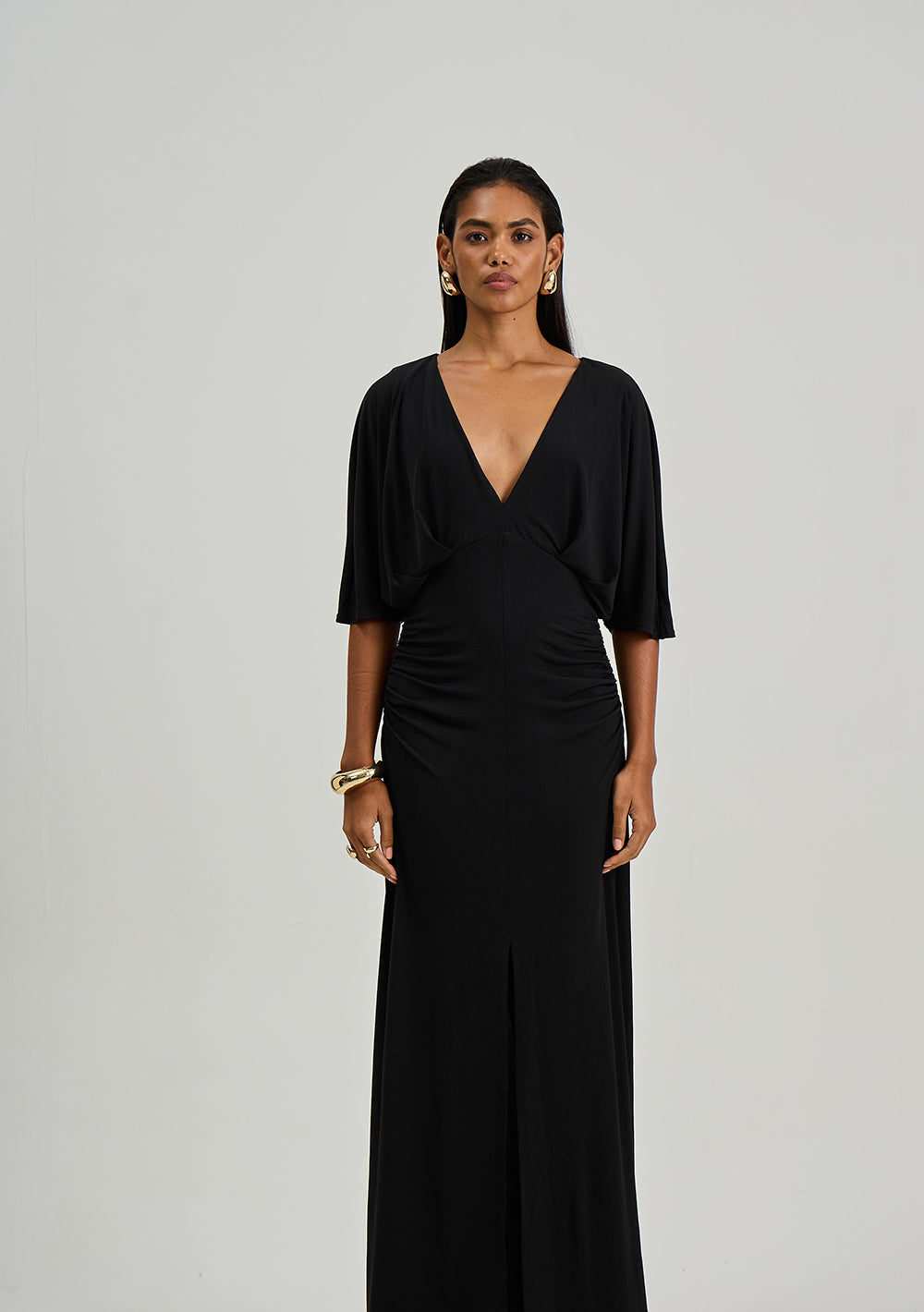 Vestido Ajustado Escote en V Mangas Cortas Largo