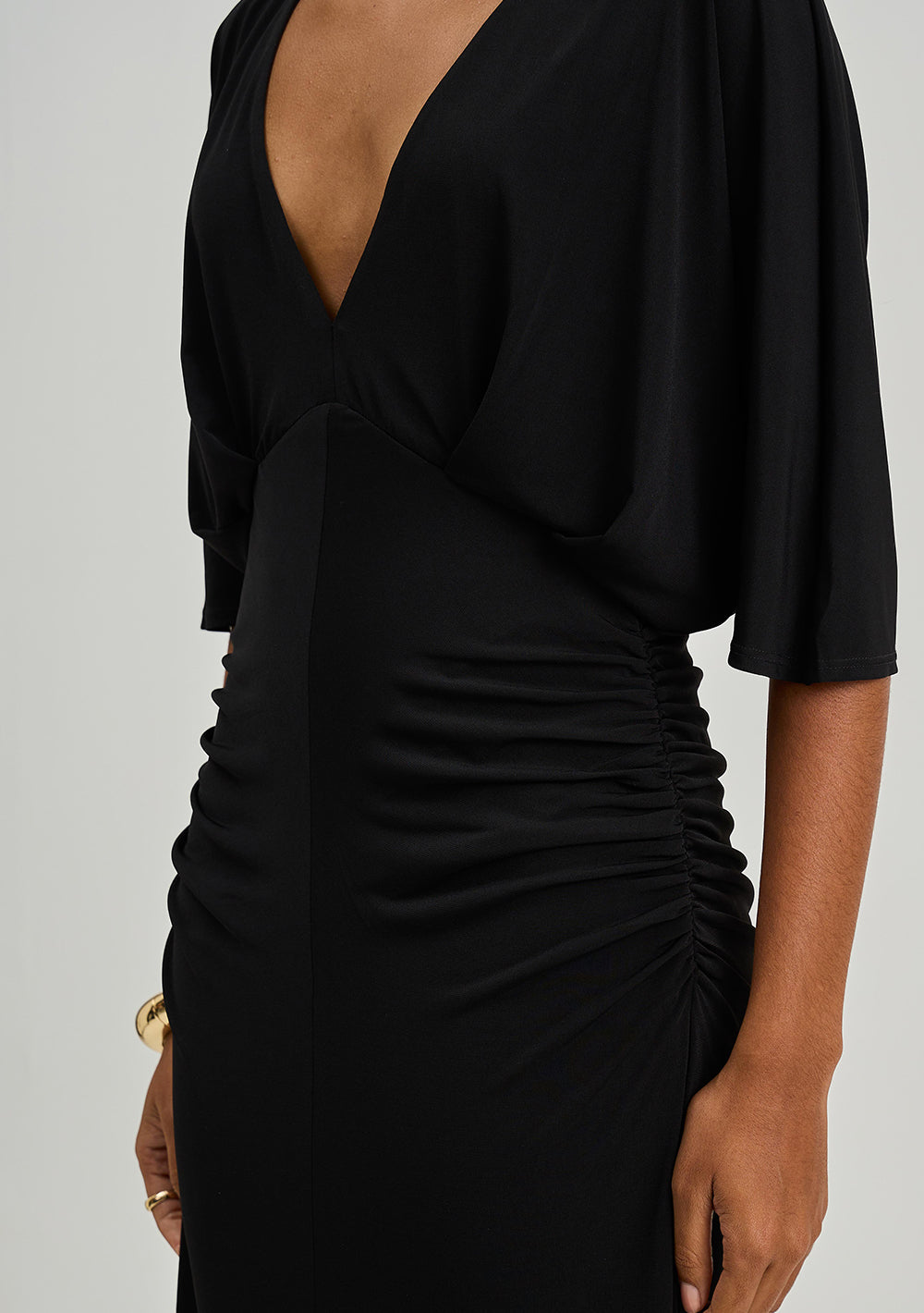 Vestido Ajustado Escote en V Mangas Cortas Largo