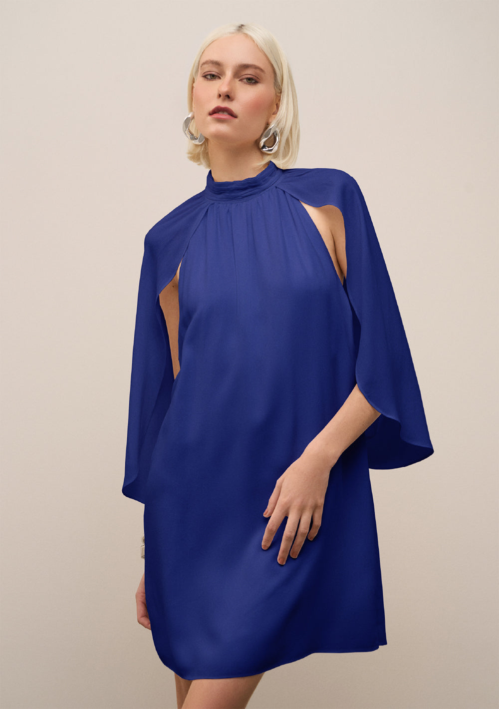 Vestido Suelto Cuello Alto Sin Mangas Corto