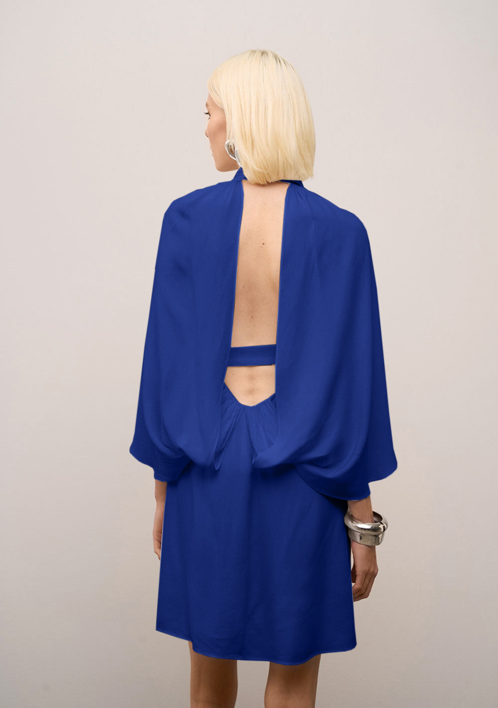 Vestido Suelto Cuello Alto Sin Mangas Corto
