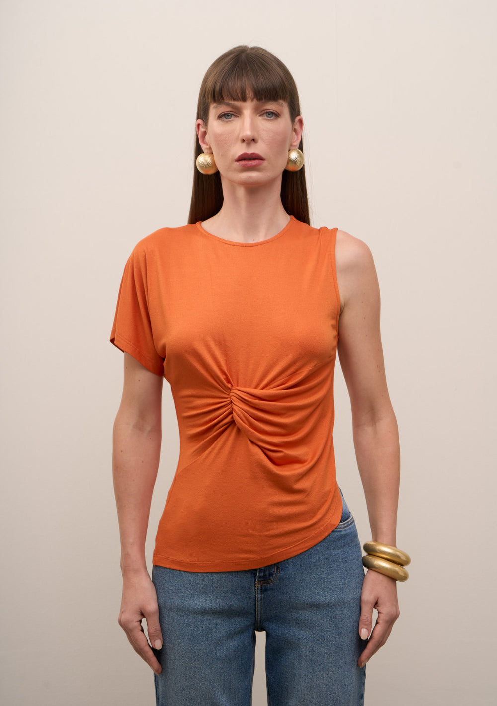 Blusa Ajustada Escote Redondo Mangas Cortas