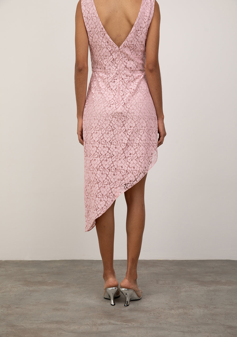 Vestido Ajustado Escote Canoa Sin Mangas Midi