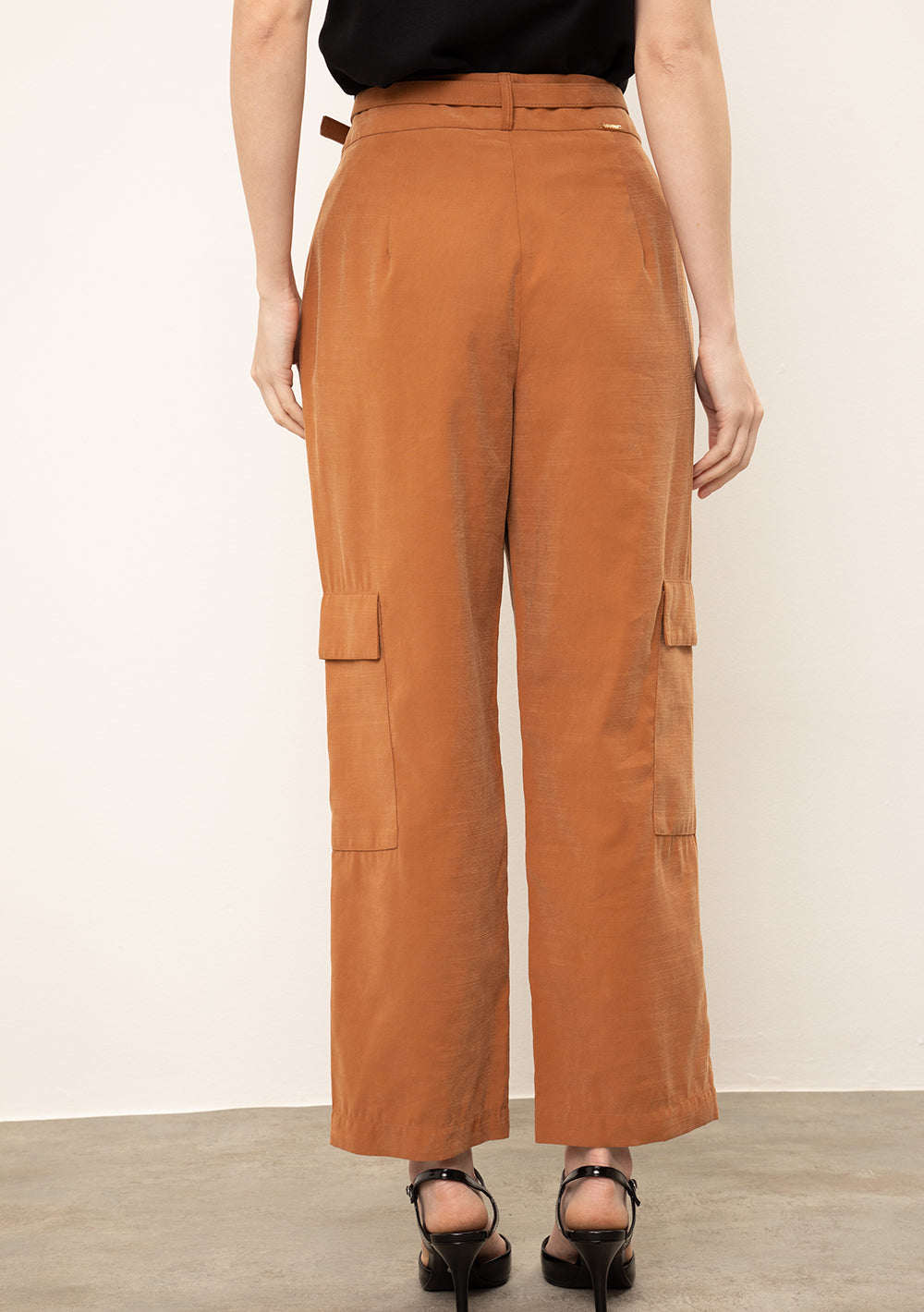 Pantalón Cargo Tiro Alto