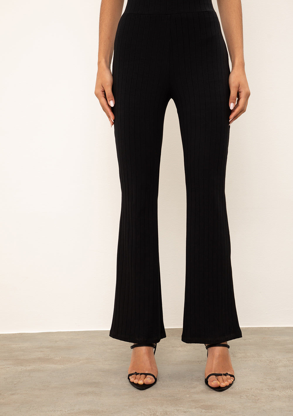 Pantalón Flare Tiro Alto