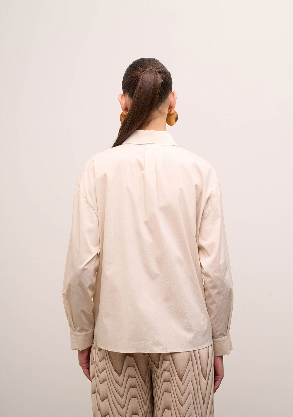 Camisa Oversized Cuello Tradicional Mangas Largas