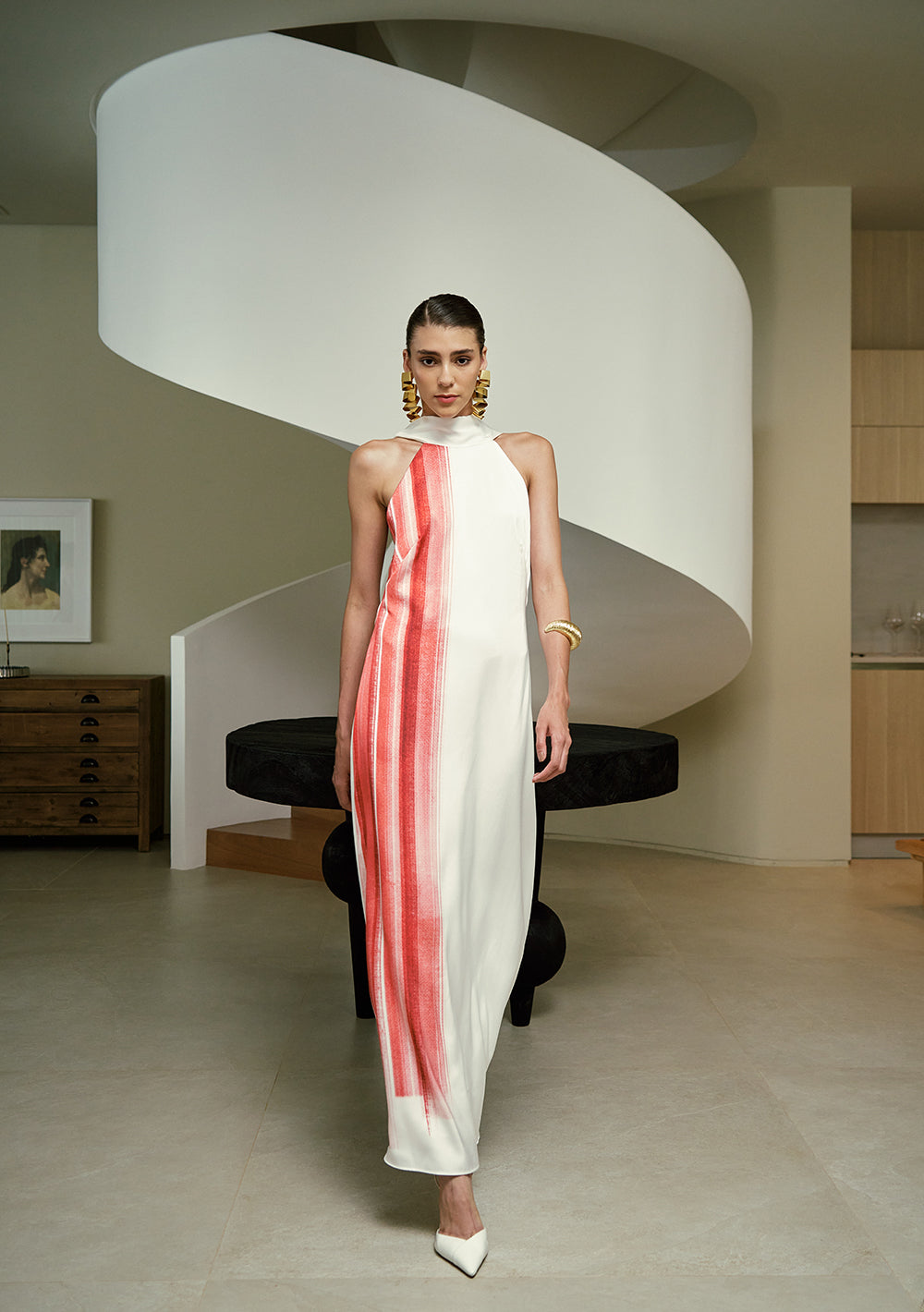 Vestido Largo Suelto Cuello Alto Sin Mangas