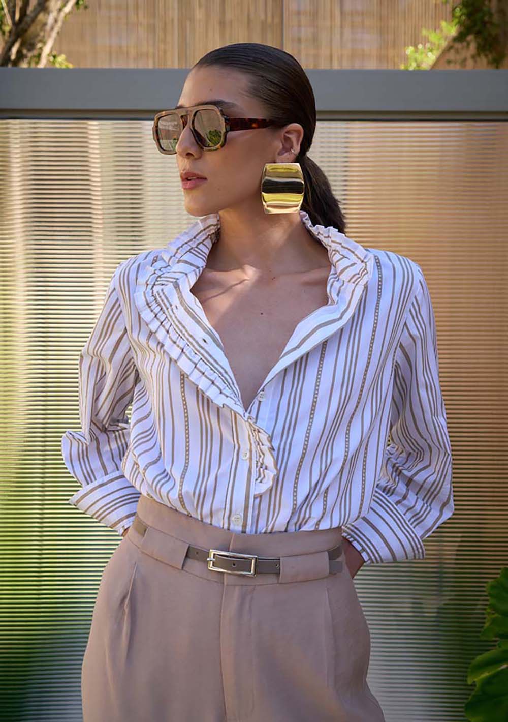 Camisa Suelta Cuello Alto Mangas Largas