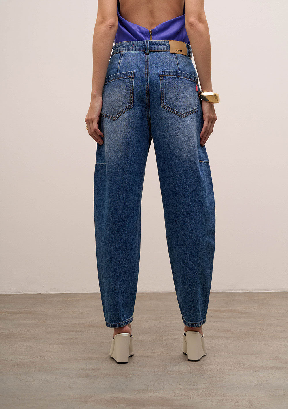 Jeans Carrot Tiro Alto