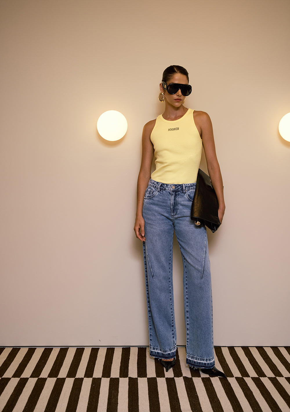 Pantalón Jeans Wide Leg Tiro Medio