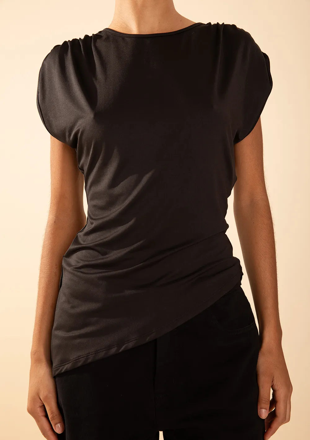 Blusa Ajustada Escote Redondo Mangas Cortas Cropped