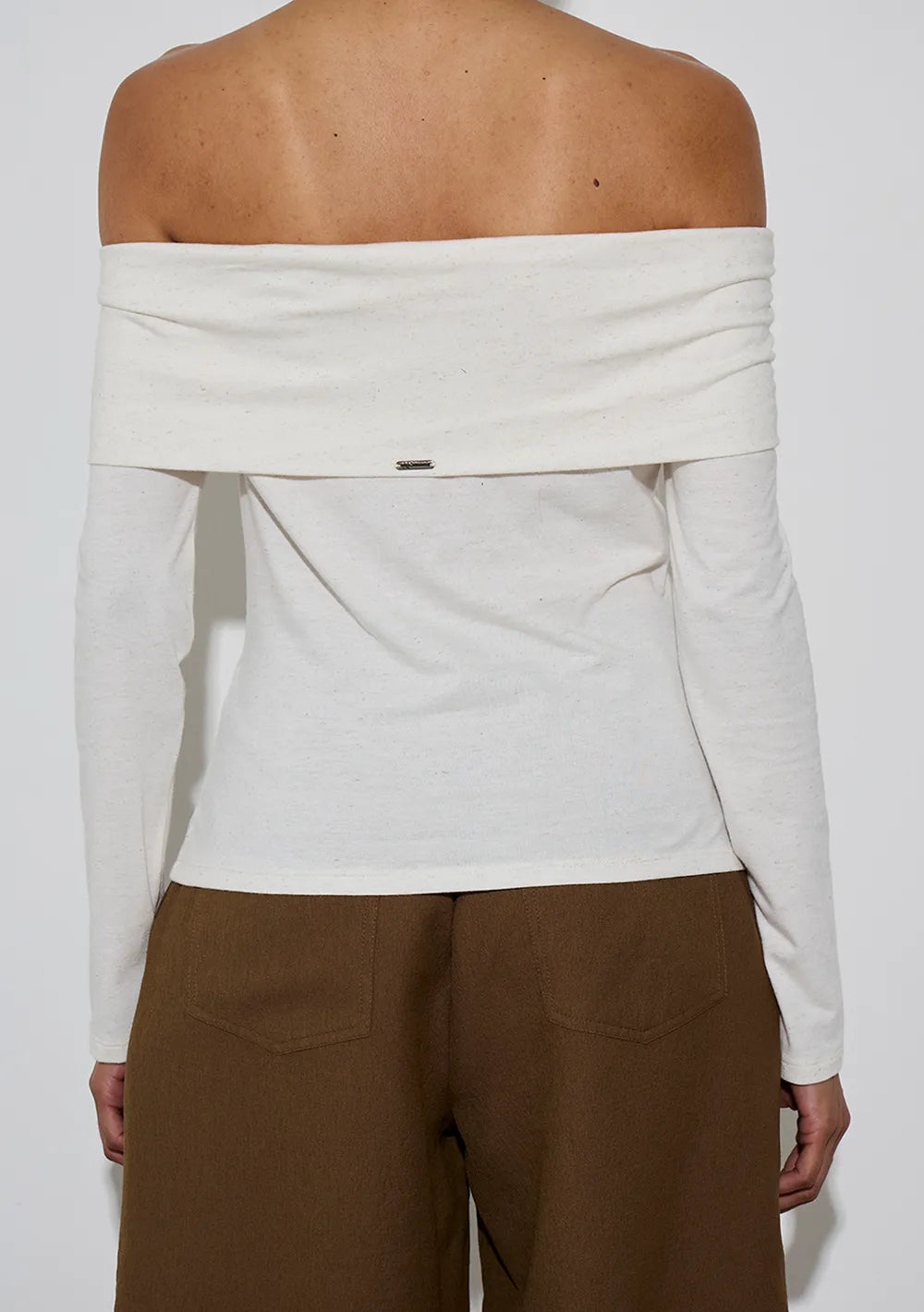 Blusa Ajustada Hombro A Hombro Mangas Largas