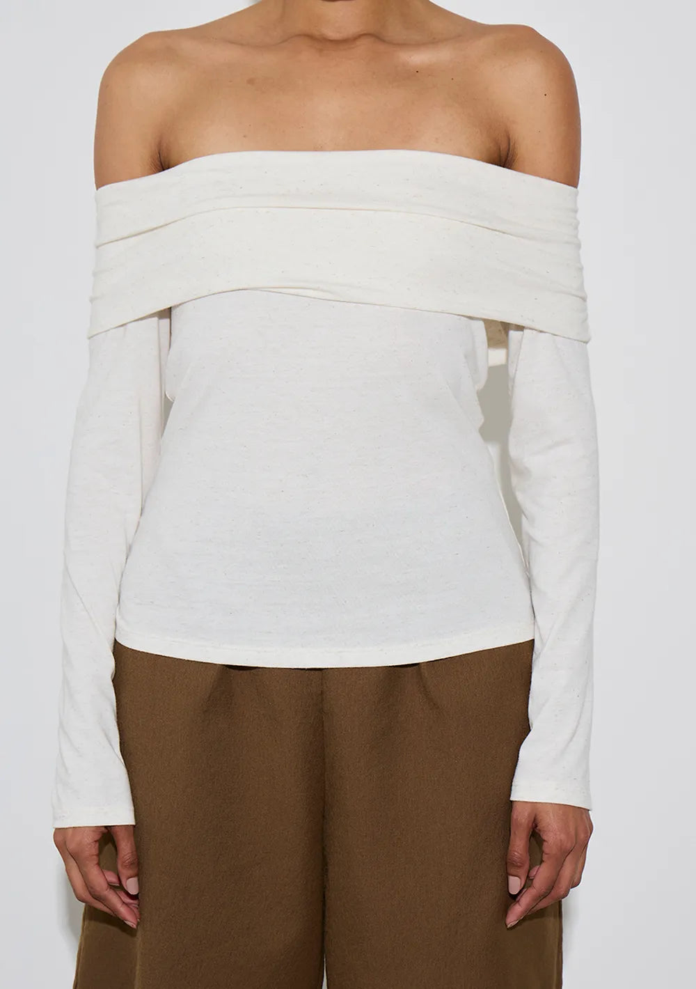 Blusa Ajustada Hombro A Hombro Mangas Largas