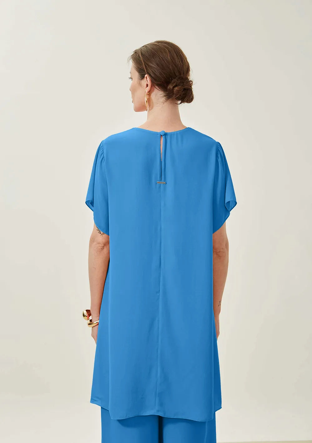 Blusa Suelta Escote Canoa Mangas Cortas