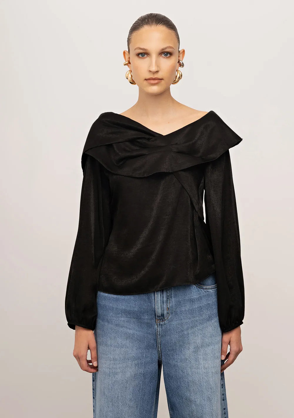 Blusa Suelta Escote Cruzado Mangas Largas