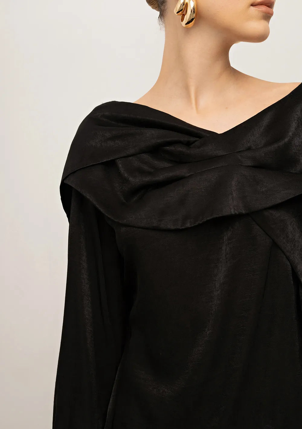 Blusa Suelta Escote Cruzado Mangas Largas