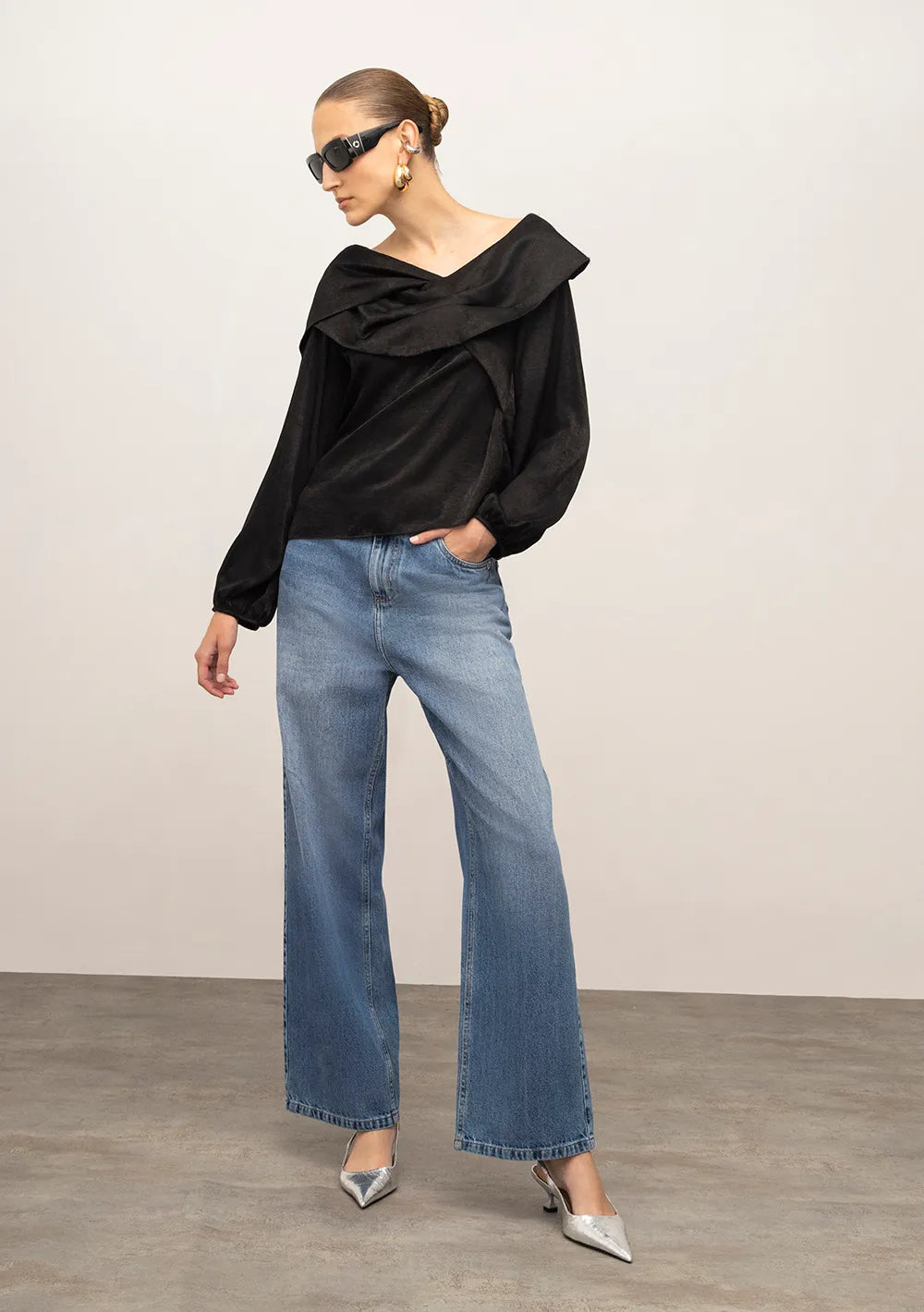 Blusa Suelta Escote Cruzado Mangas Largas