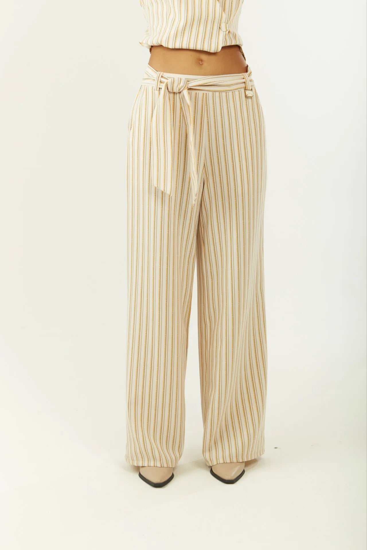 Pantalón Recto Tiro Alto