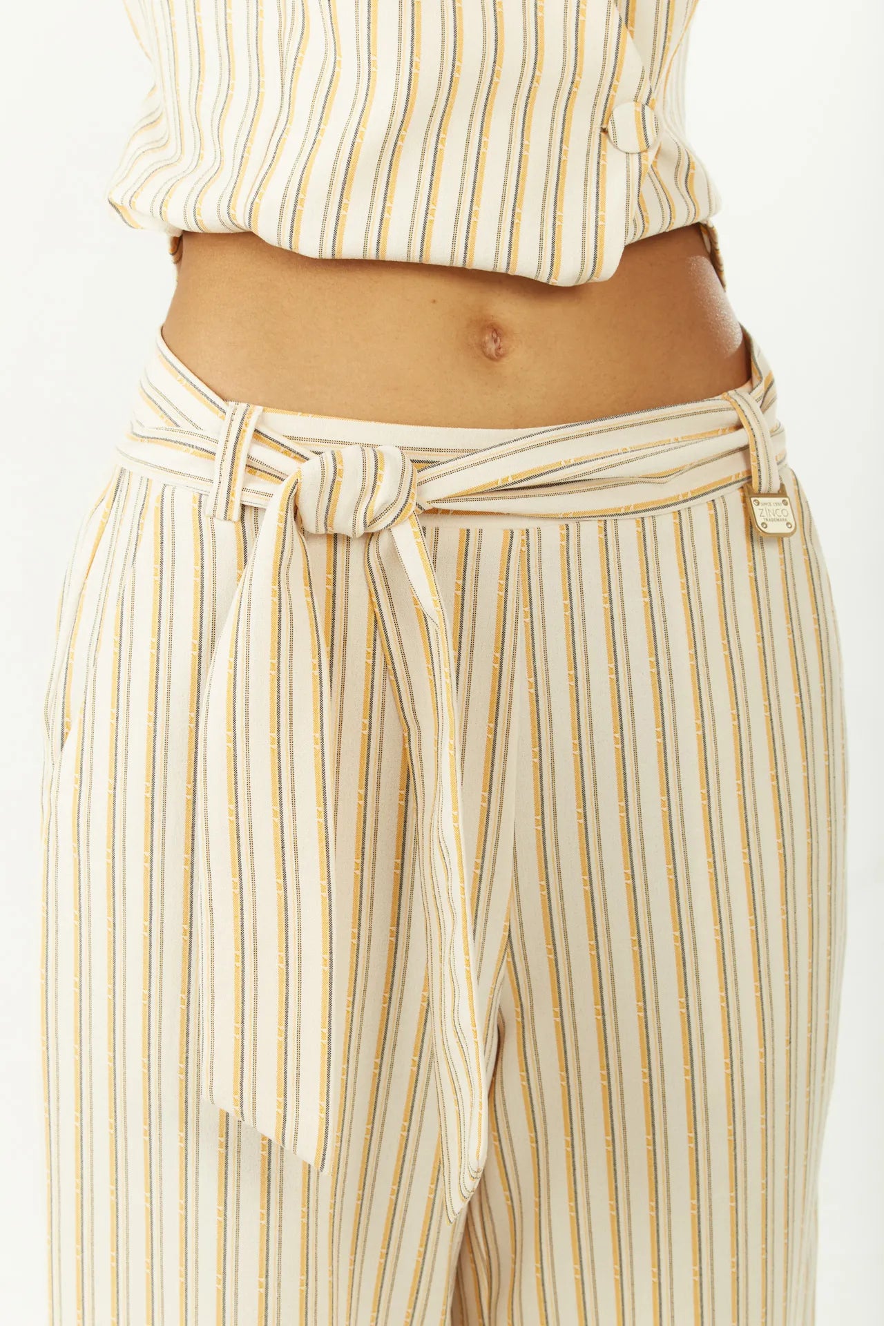 Pantalón Recto Tiro Alto