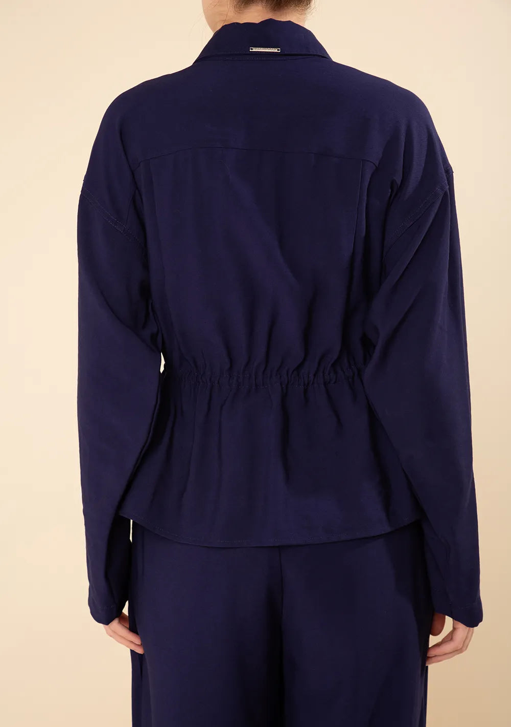 Camisa Oversized Cuello Clásico Mangas Largas