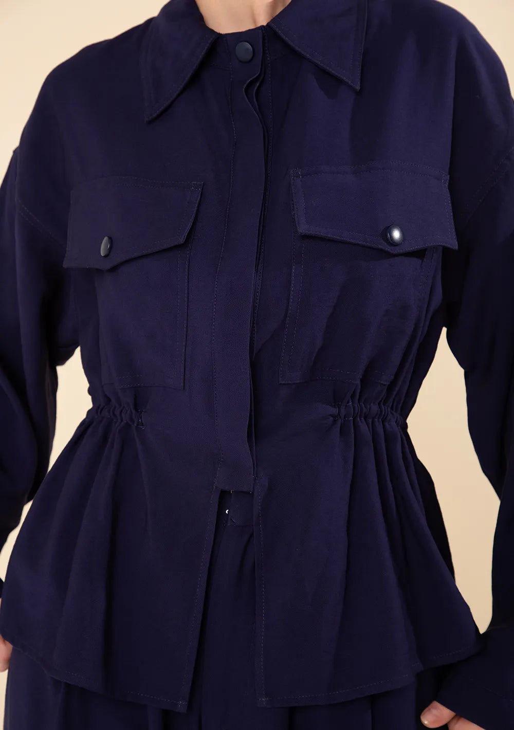 Camisa Oversized Cuello Clásico Mangas Largas