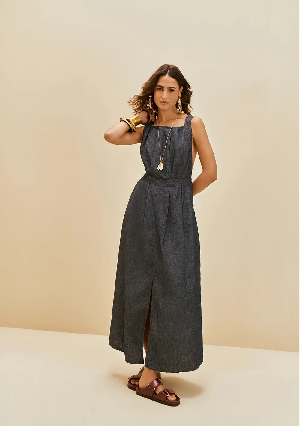 Vestido Suelto Escote Recto Sin Mangas Midi